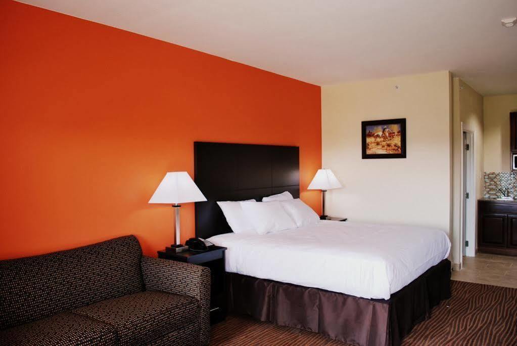 Westwood Inn By Oyo Gonzales Tx Eksteriør bilde
